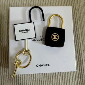 GWP  Black and Gold Key Holder Set